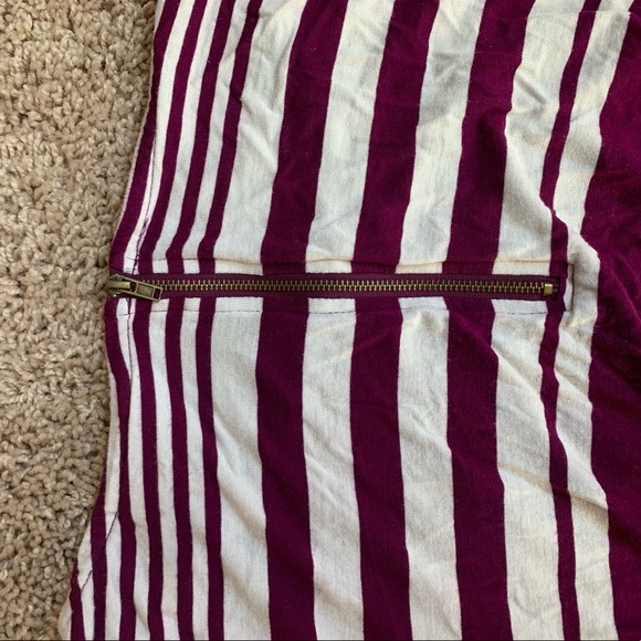 Jessica Simpson Maternity Top size Medium - Picture 5 of 6